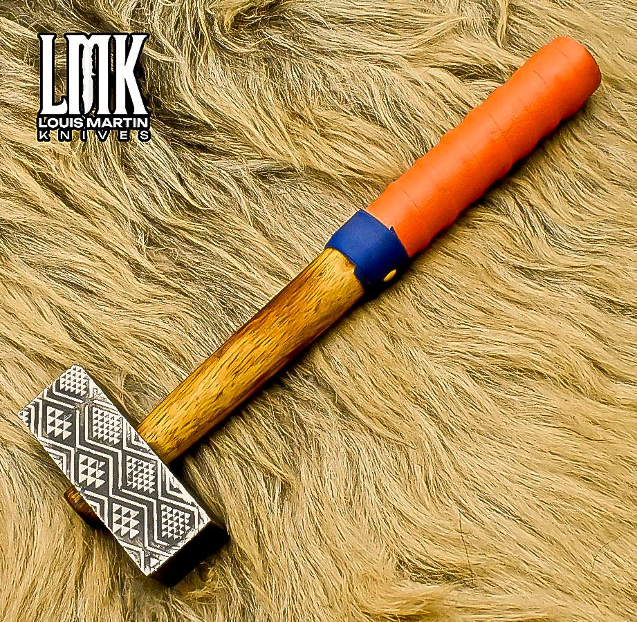 Wholesale hammer knives hand-forged by Louis Martin