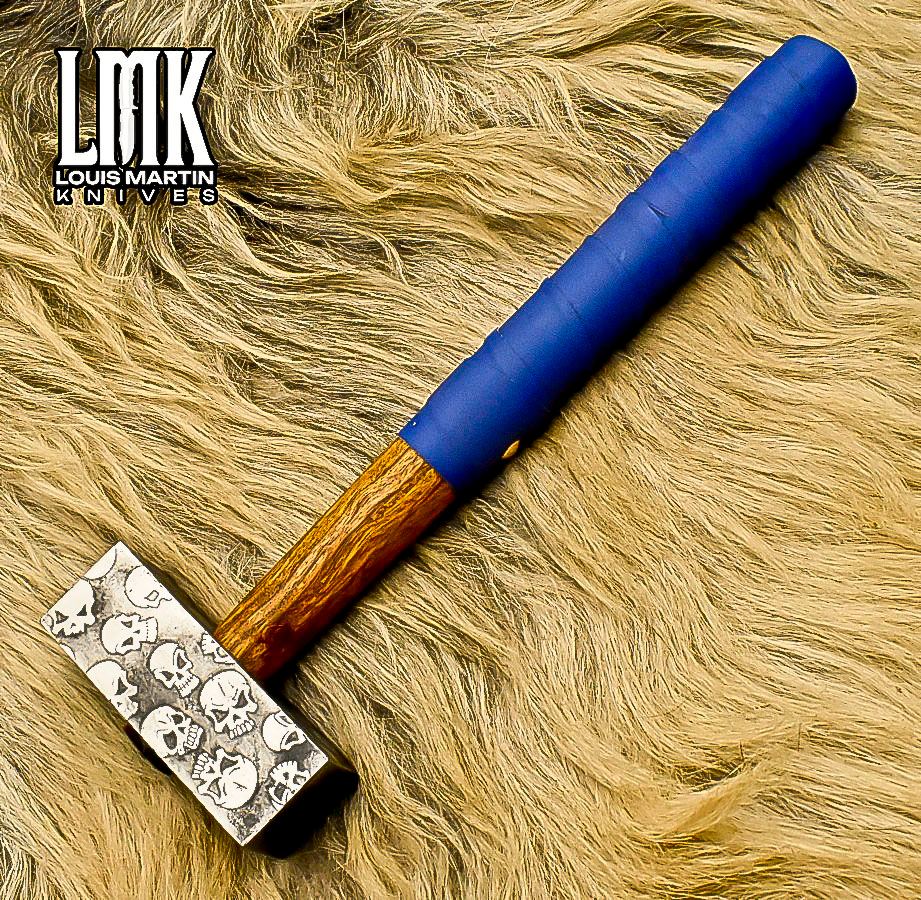 Wholesale hammer knives hand-forged by Louis Martin