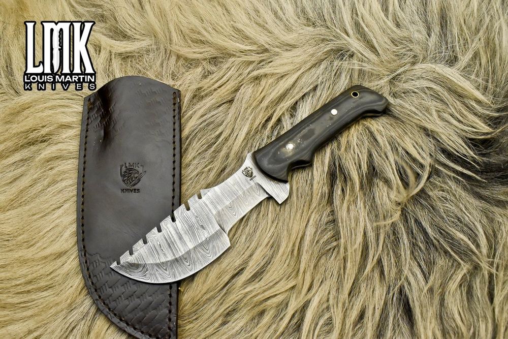 Wholesale tracker knives hand-forged by Louis Martin