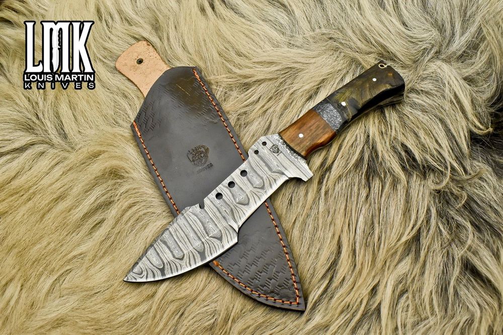 Wholesale tracker knives hand-forged by Louis Martin
