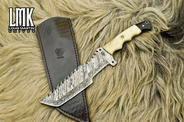 Wholesale tracker knives hand-forged by Louis Martin